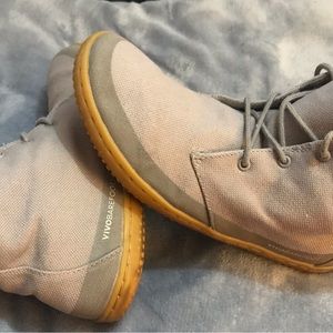 Women’s Vivobarefoot Gobi III Hemp Boots 37L is Sz 7 in US. Excellent condition!